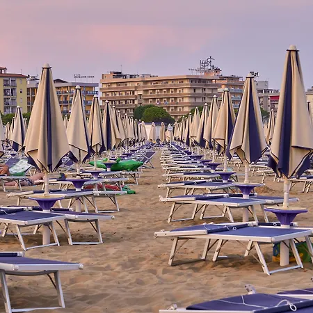 Adorable Flat For 5 Guests In A Great Location Bibione