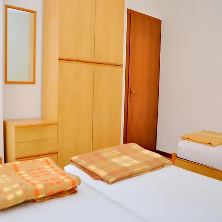 Adorable Flat For 5 Guests In A Great Location Apartamento Bibione